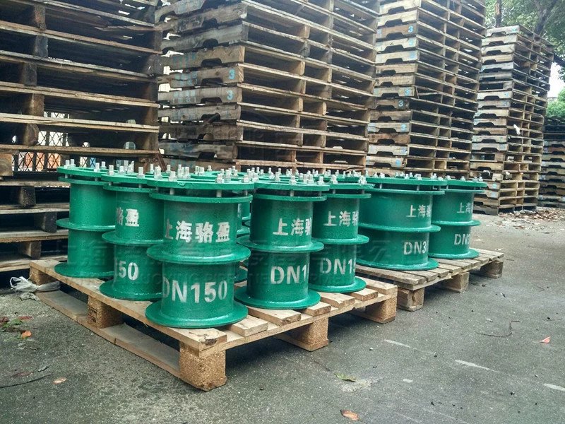 <a href=http://www.m.ningjingou.com target=_blank class=infotextkey>柔性防水套管</a>防水層被破壞的原因